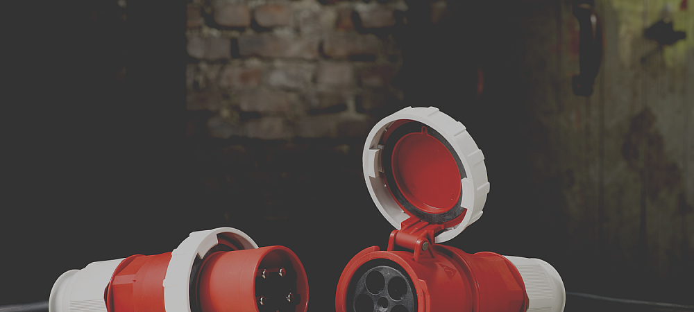 CEE стандарт для силовых разъемов