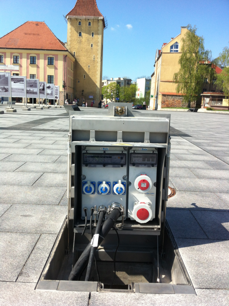 скрытый монтаж электротехники bals